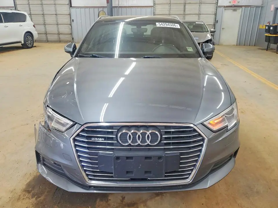 2018 AUDI A3 E-TRON PREMIUM  