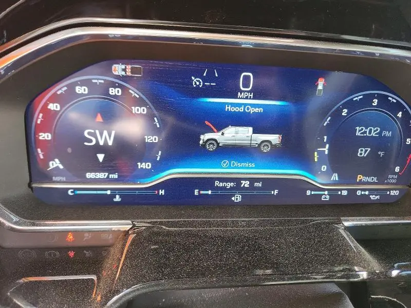2024 CHEVROLET SILVERADO C1500 LT  