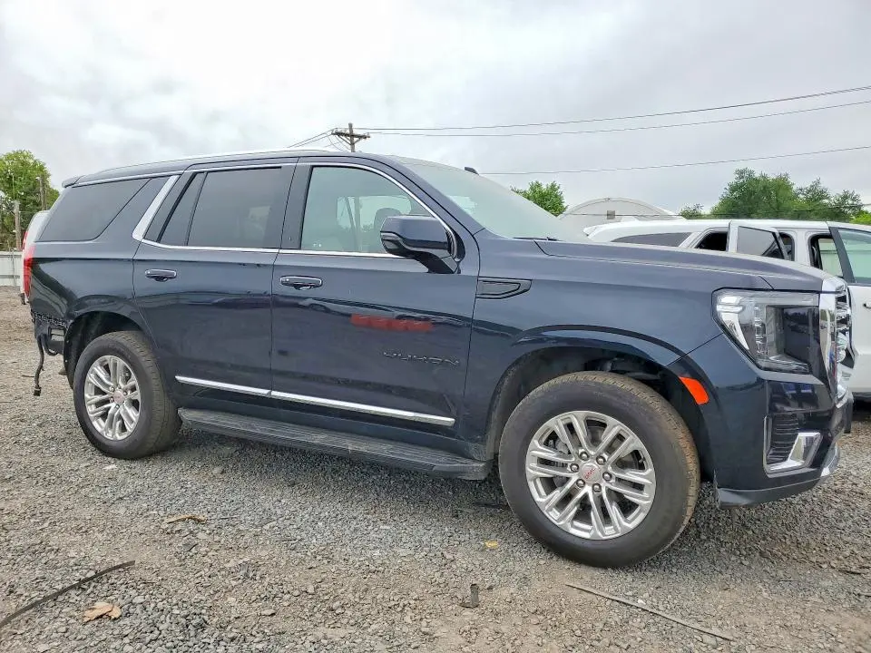 2023 GMC YUKON   