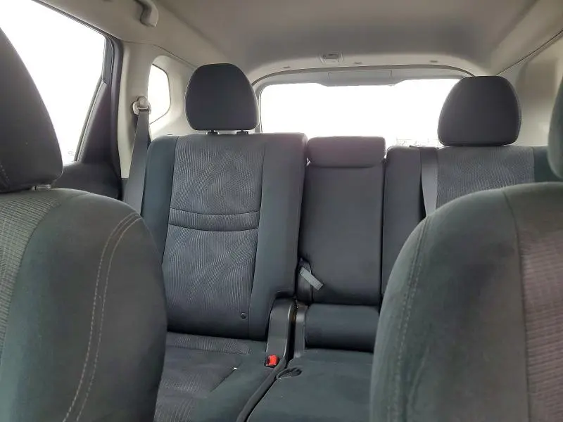2015 NISSAN ROGUE S  