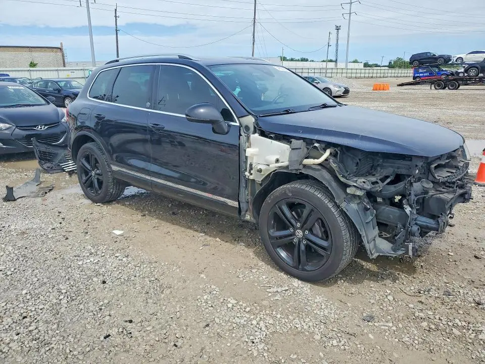 2017 VOLKSWAGEN TOUAREG WOLFSBURG  