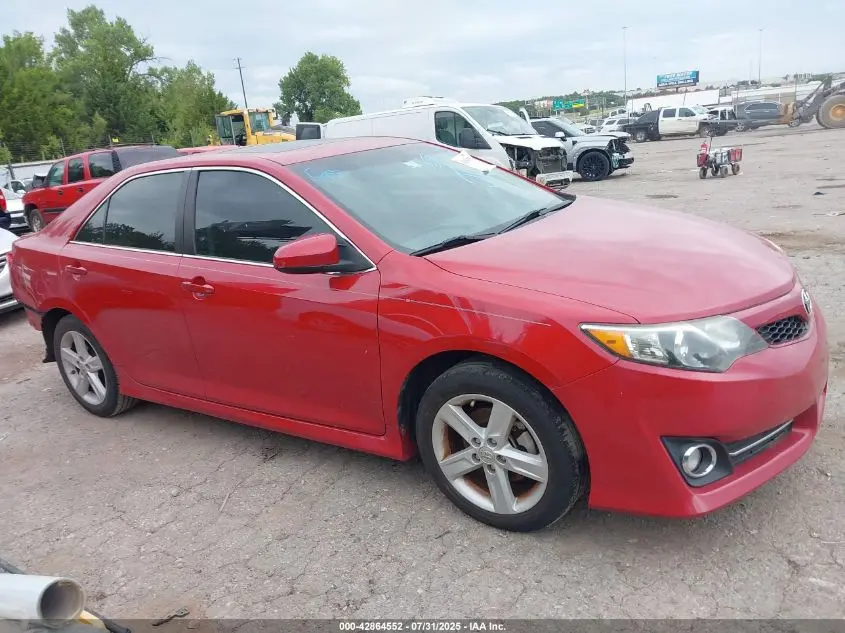 2012 TOYOTA CAMRY SE