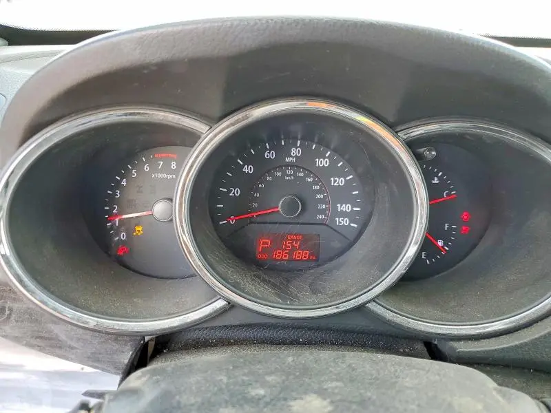 2013 KIA SORENTO LX  