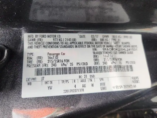 2017 FORD FOCUS SE  