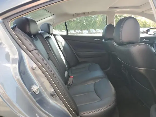 2011 NISSAN MAXIMA S  