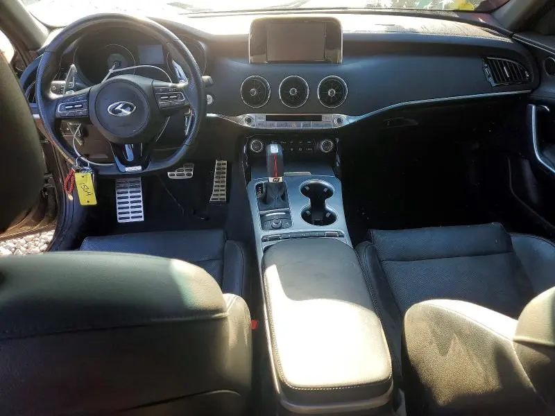 2019 KIA STINGER GT  