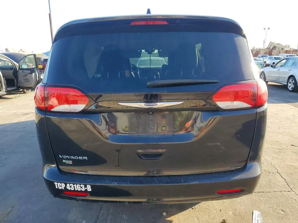 2020 CHRYSLER VOYAGER LXI  