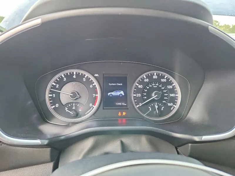 2019 HYUNDAI SANTA FE SE  
