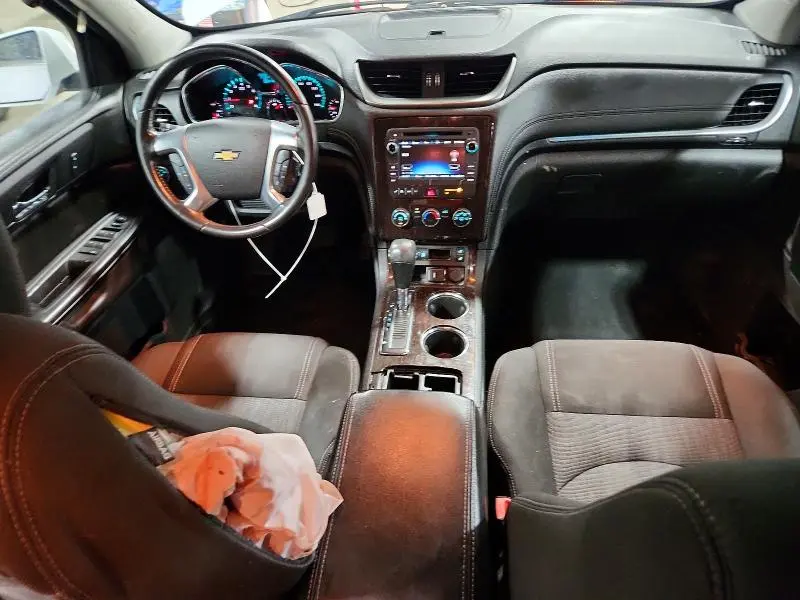 2016 CHEVROLET TRAVERSE LT  
