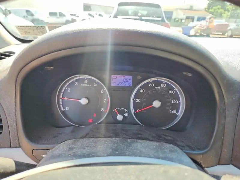 2010 HYUNDAI ACCENT GLS  