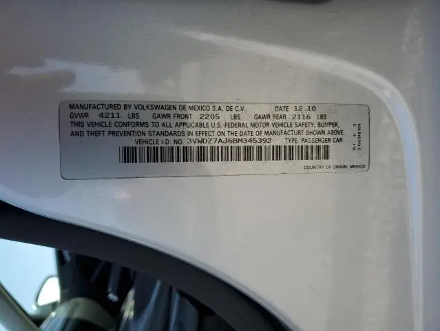 2011 VOLKSWAGEN JETTA SE  