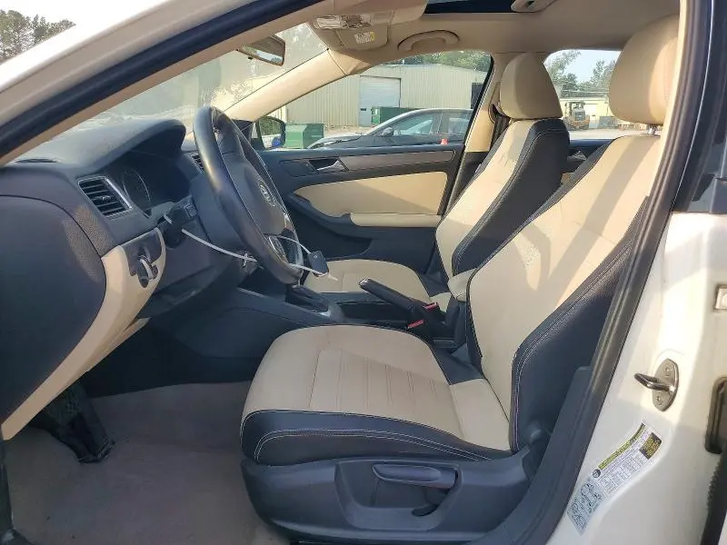 2012 VOLKSWAGEN JETTA SEL  