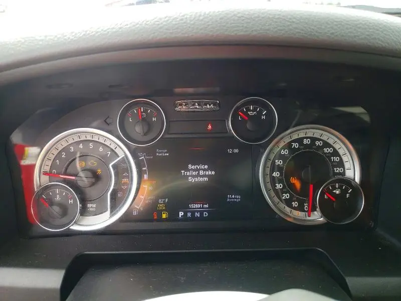 2017 RAM 1500 SLT  