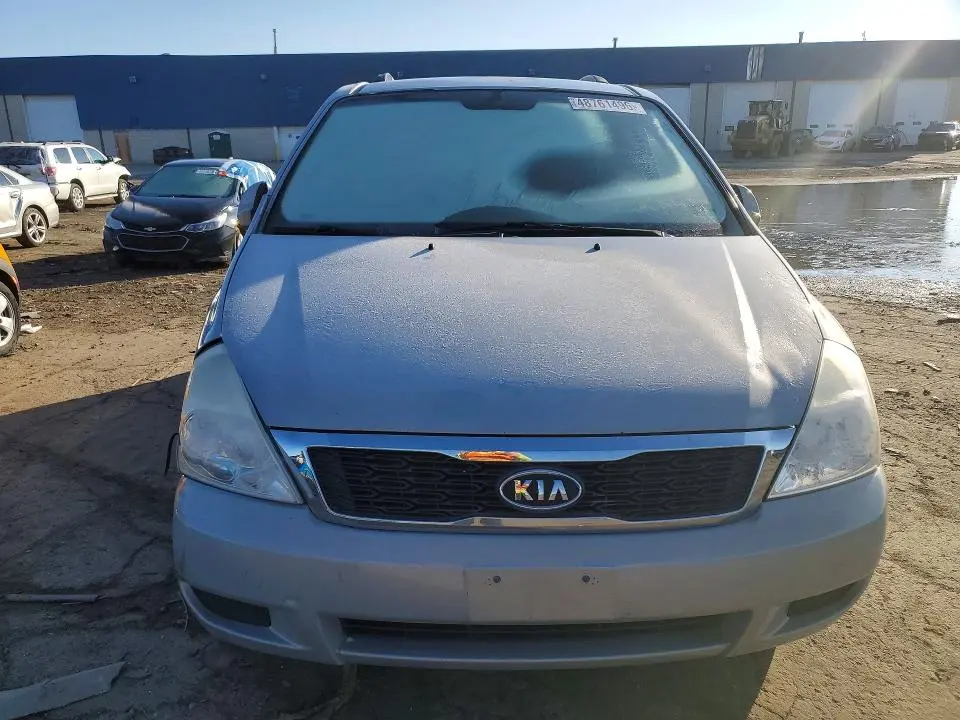 2012 KIA SEDONA LX  