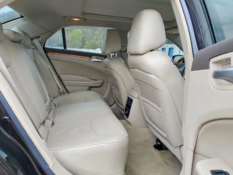 2013 CHRYSLER 300C   
