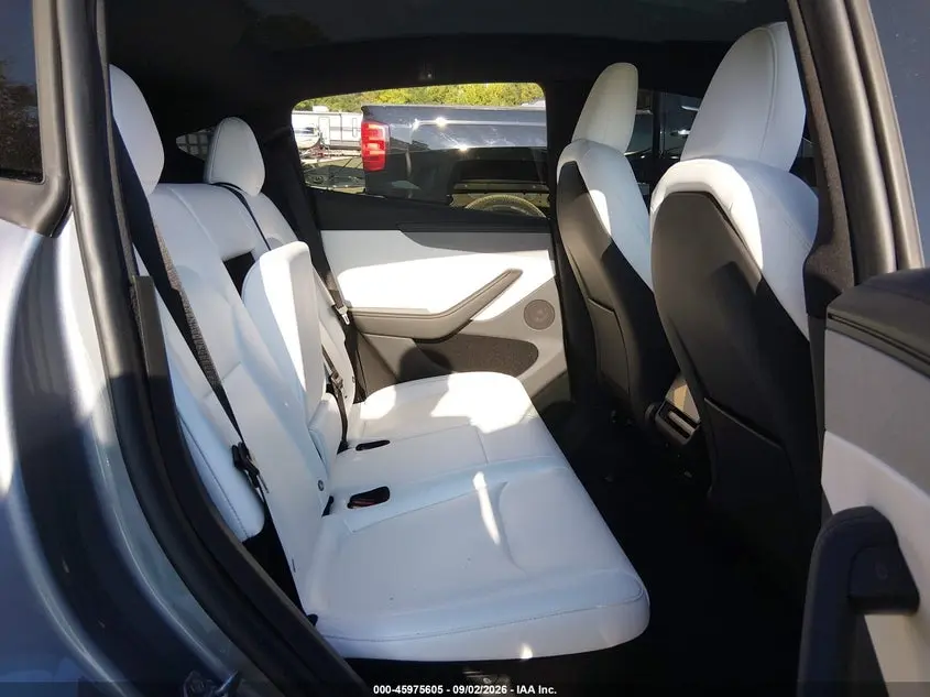 2026 TESLA MODEL Y PREMIUM REAR-WHEEL DRIVE/REAR-WHEEL DRIVE