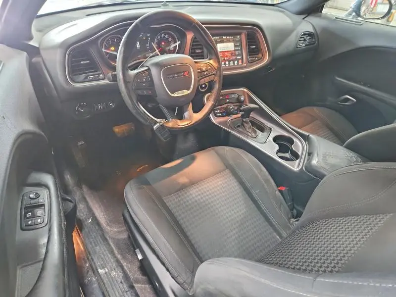 2016 DODGE CHALLENGER SXT  
