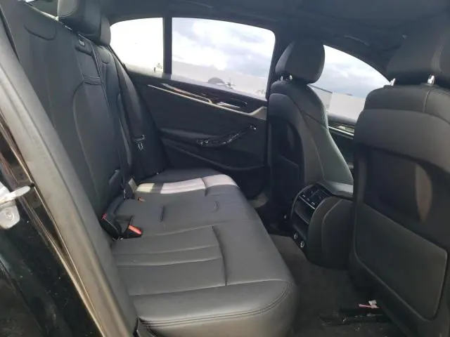 2019 BMW 530 XI  