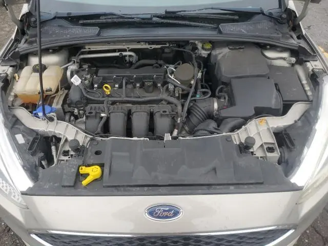 2016 FORD FOCUS SE  