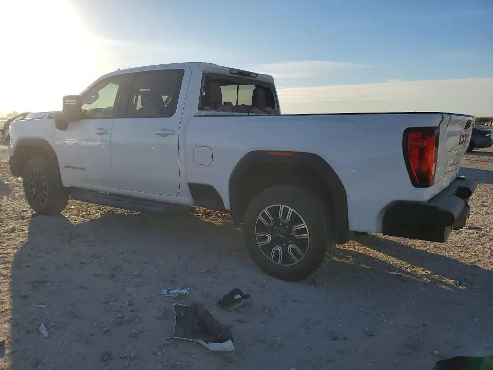 2022 GMC SIERRA K2500 AT4  