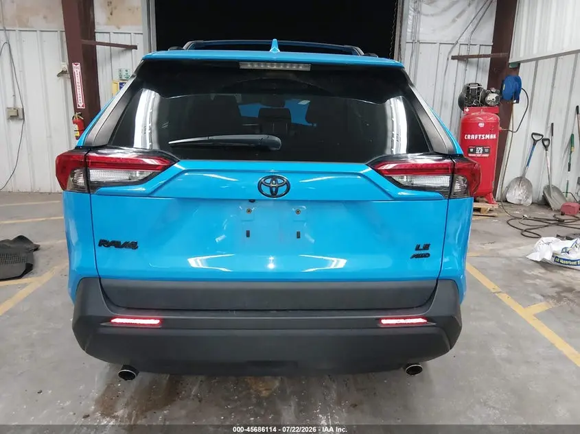 2021 TOYOTA RAV4 LE