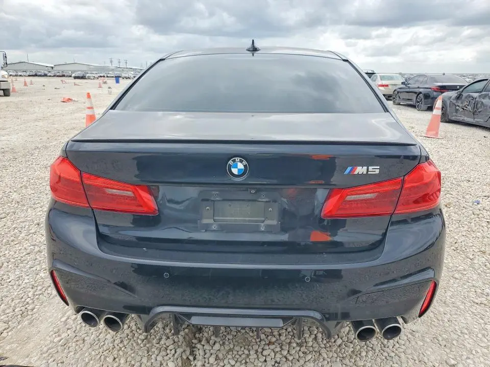 2018 BMW M5   