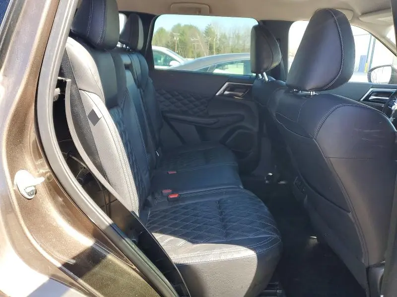 2022 MITSUBISHI OUTLANDER SEL  