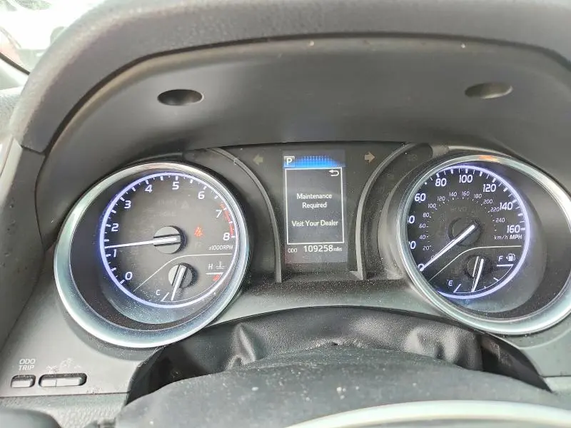 2018 TOYOTA CAMRY SE  