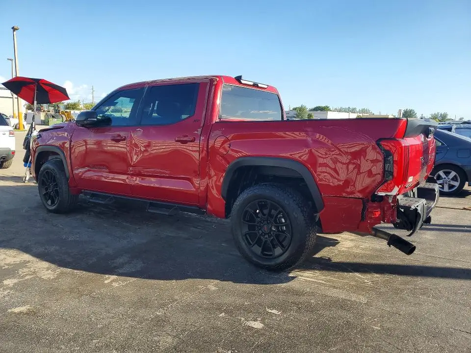 2025 TOYOTA TUNDRA SR5  