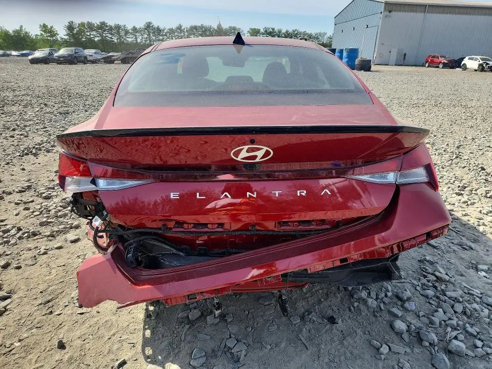 2025 HYUNDAI ELANTRA SEL SPORT  