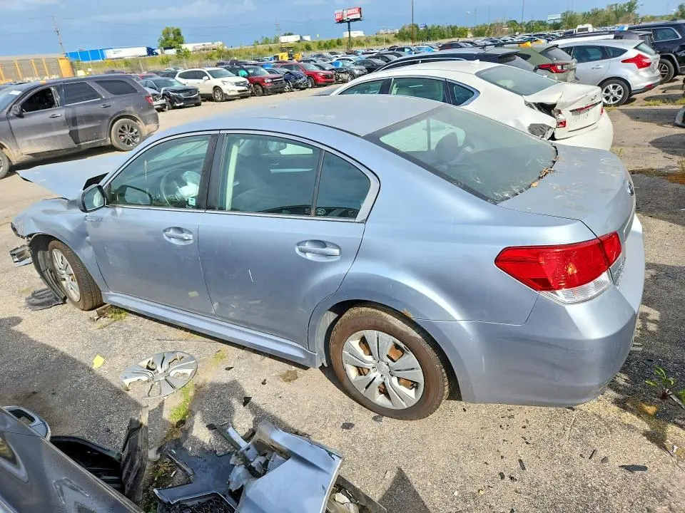 2013 SUBARU LEGACY 2.5I  
