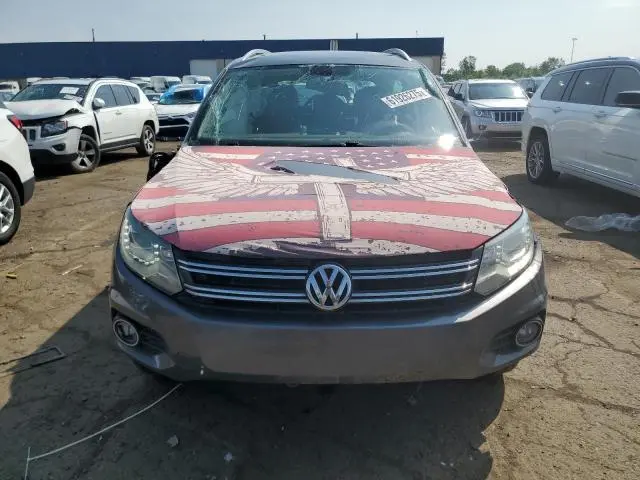 2016 VOLKSWAGEN TIGUAN S  