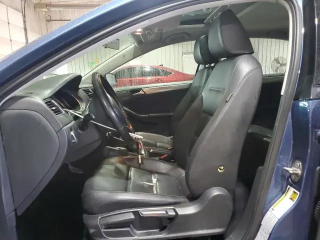 2015 VOLKSWAGEN JETTA SE  