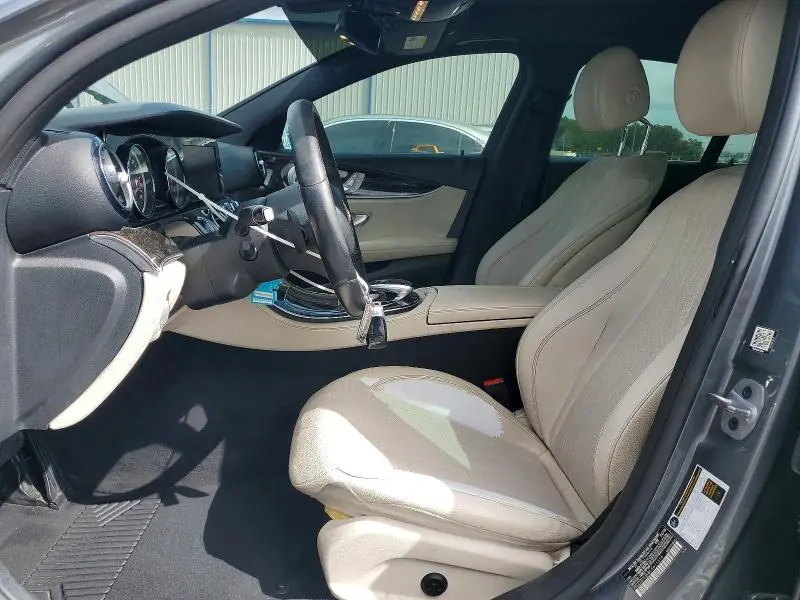 2019 MERCEDES-BENZ E 300  