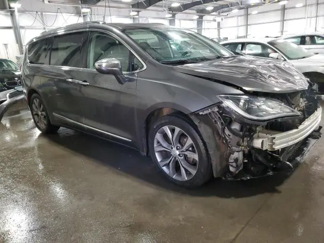2019 CHRYSLER PACIFICA LIMITED  