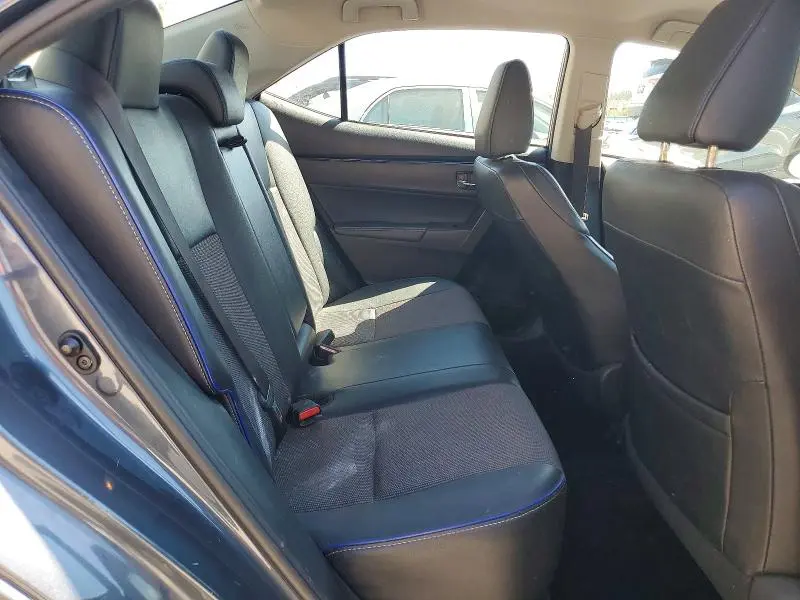 2017 TOYOTA COROLLA SE  
