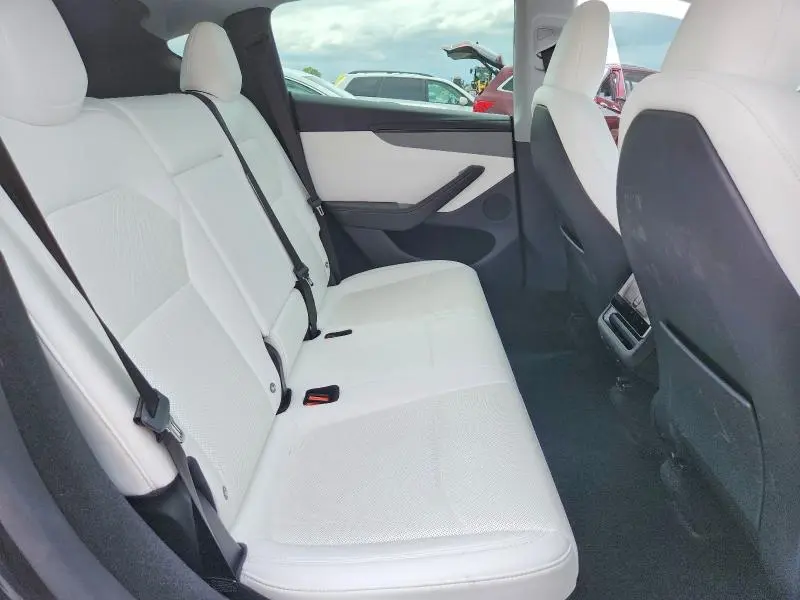 2026 TESLA MODEL Y   