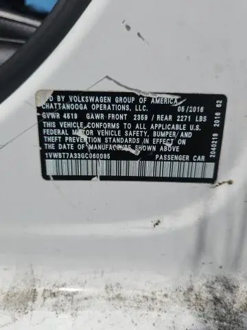 2016 VOLKSWAGEN PASSAT SE  