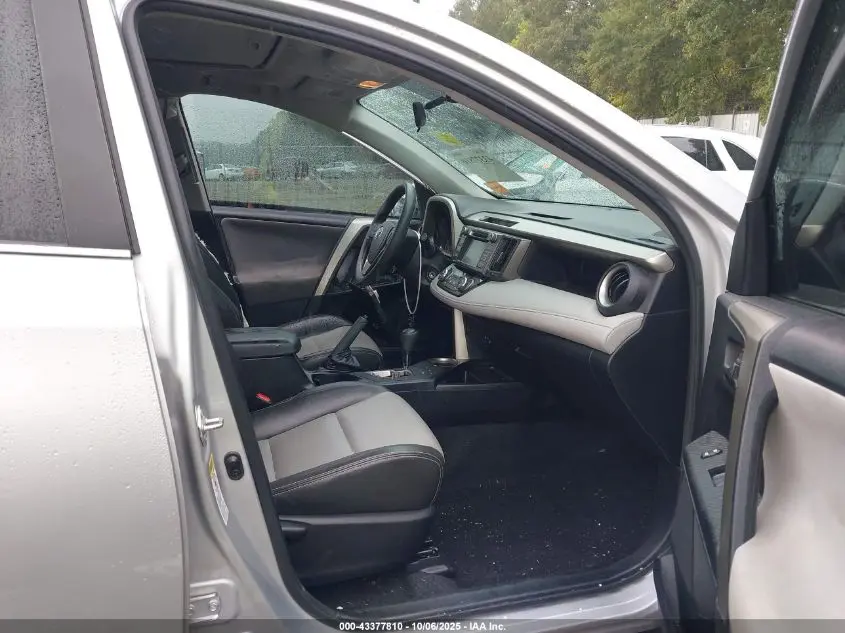 2014 TOYOTA RAV4 XLE