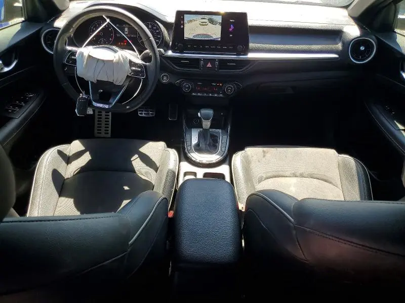 2024 KIA FORTE GT LINE  
