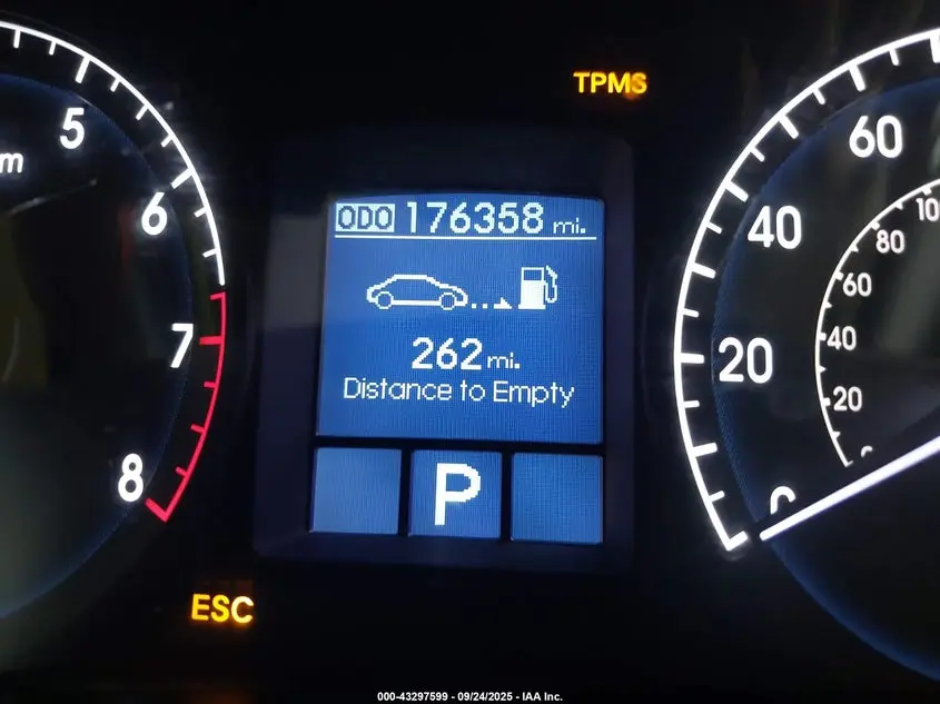 2012 HYUNDAI GENESIS 3.8