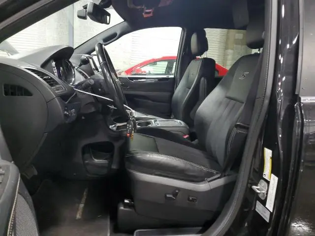 2015 CHRYSLER TOWN & COUNTRY S  