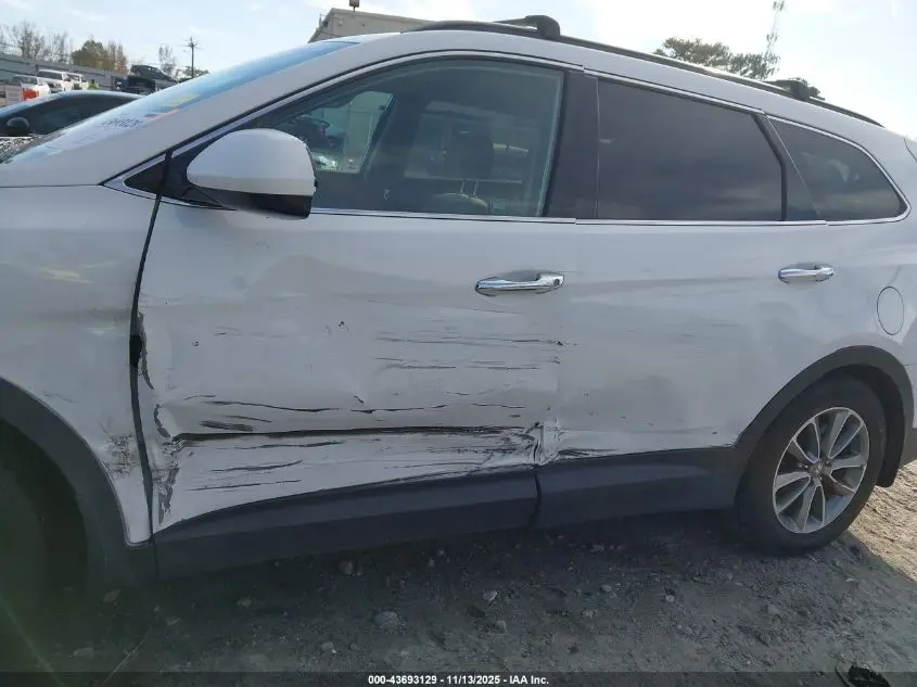 2017 HYUNDAI SANTA FE SE