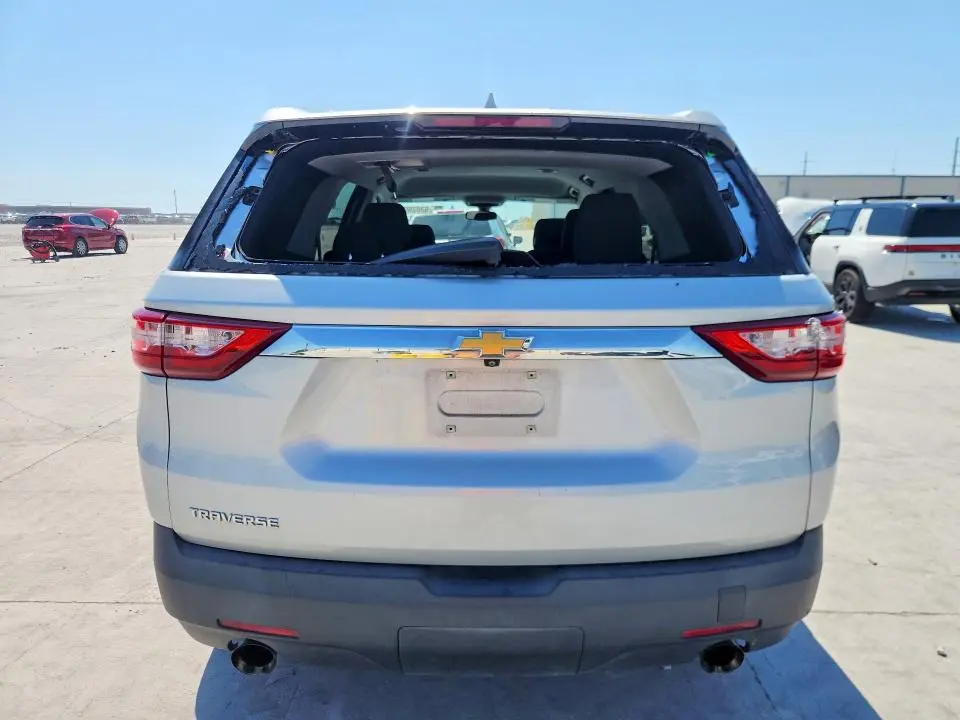 2021 CHEVROLET TRAVERSE LS  
