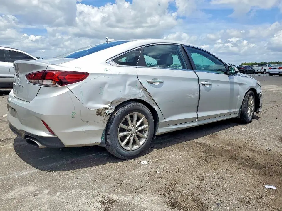 2018 HYUNDAI SONATA SE  