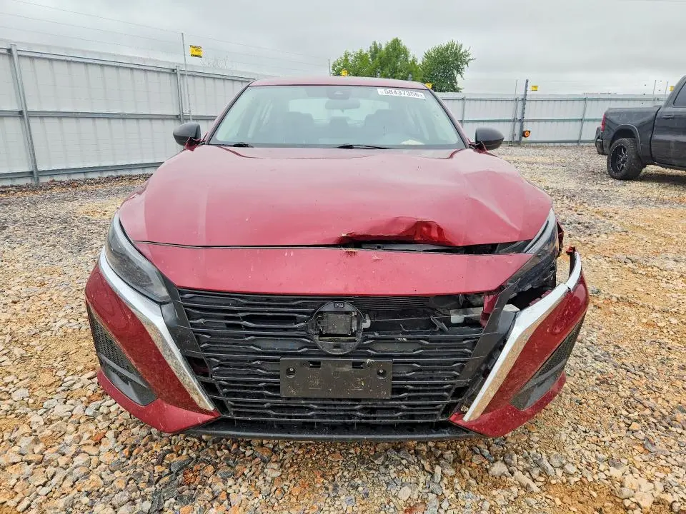 2025 NISSAN ALTIMA SV  