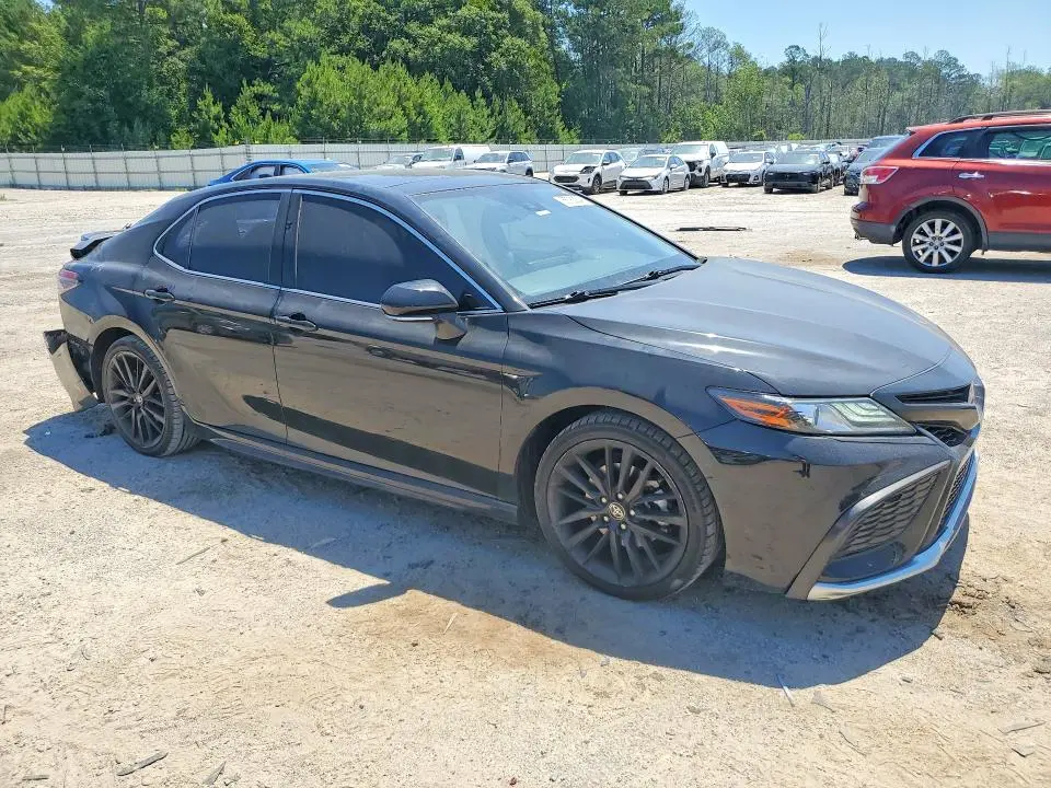 2021 TOYOTA CAMRY XSE  