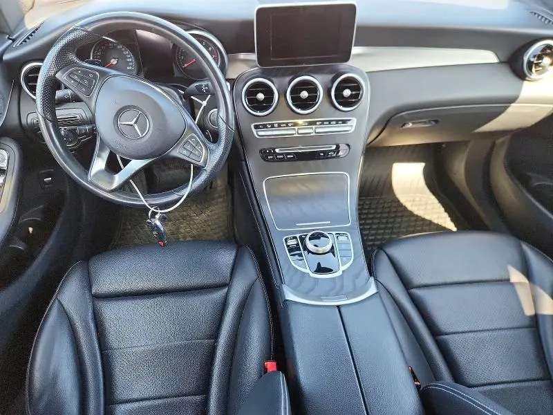 2019 MERCEDES-BENZ GLC 300 4MATIC  
