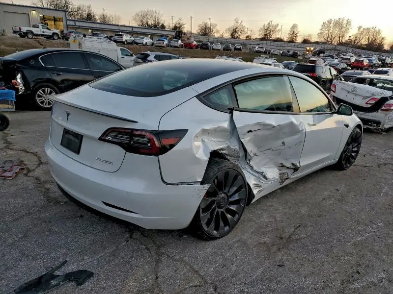 2022 TESLA MODEL 3   