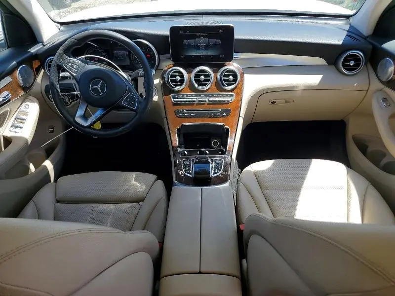 2017 MERCEDES-BENZ GLC 300  